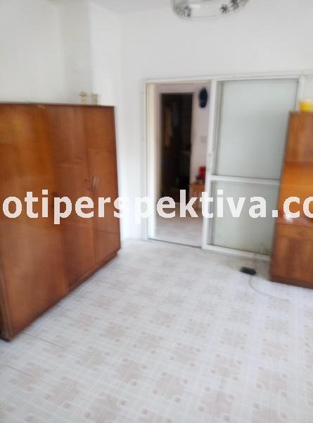 Eladó  1 hálószoba Plovdiv , Kjucsuk Parizs , 40 négyzetméter | 66155159 - kép [2]