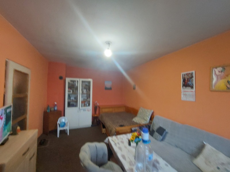 Продава  3-стаен град Велико Търново , Зона Б , 78 кв.м | 67539604 - изображение [2]