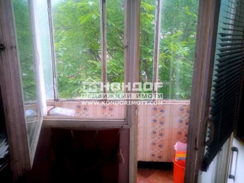 Продава 3-СТАЕН, гр. Пловдив, Прослав, снимка 8 - Апартаменти - 52625448