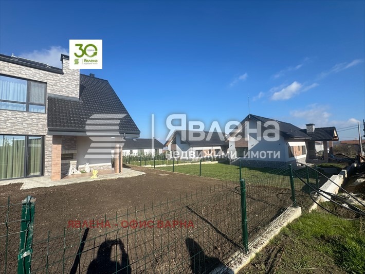 Продава КЪЩА, гр. Варна, с. Звездица, снимка 3 - Къщи - 55004060