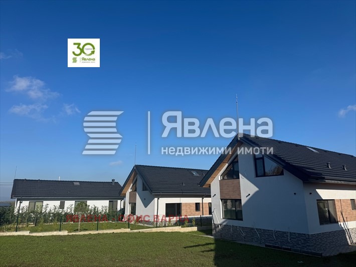 Продава КЪЩА, гр. Варна, с. Звездица, снимка 4 - Къщи - 55004060