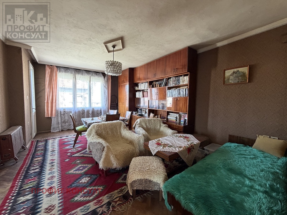 Продава 4-СТАЕН, гр. Горна Оряховица, област Велико Търново