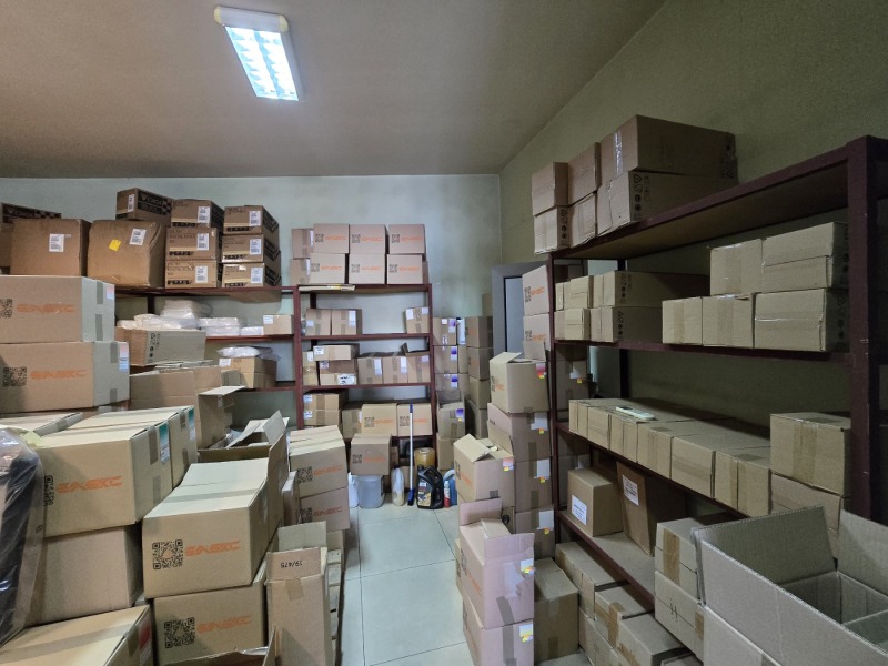 Продава  Магазин град Плевен , Широк център , 100 кв.м | 81924420 - изображение [6]