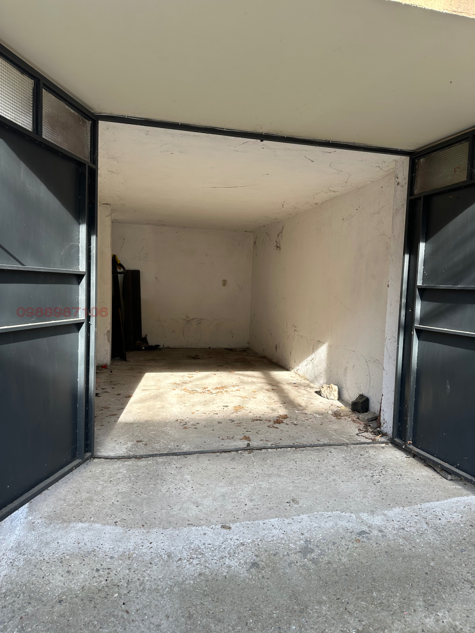 Продава ГАРАЖ, ПАРКОМЯСТО, гр. Плевен, Идеален център, снимка 5 - Гаражи и паркоместа - 53755075