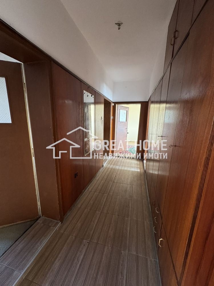 Продава МНОГОСТАЕН, гр. Търговище, Изток 1, снимка 2 - Апартаменти - 53860599