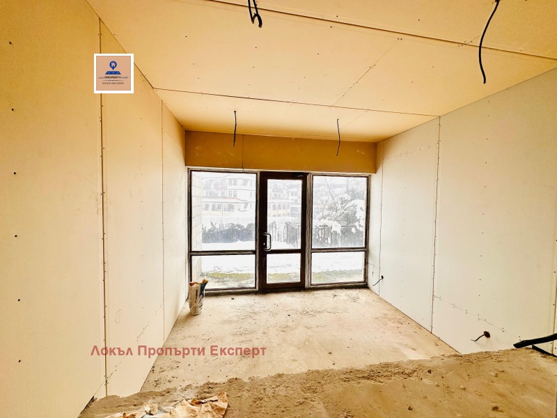 Продава МАГАЗИН в област Благоевград, гр. Банско - 29 кв.м / 38 000 € » 74 321.54 лв., Локъл Пропърти Експерт