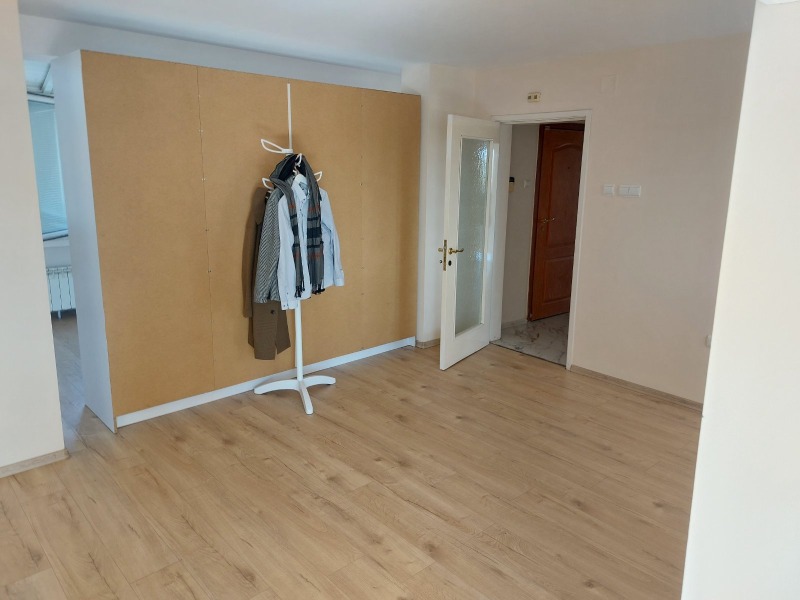 Till salu  3+ sovrum Plovdiv , Karsjijaka , 220 kvm | 43422900 - bild [6]