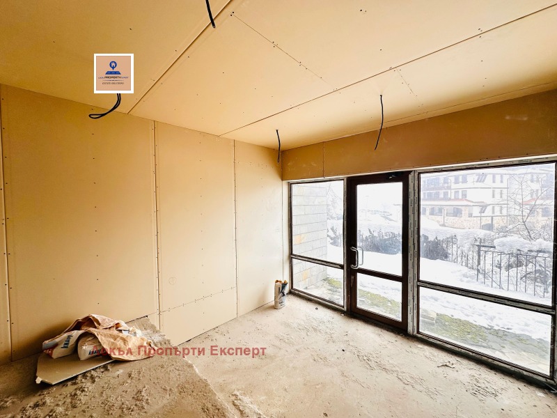 Продава МАГАЗИН, гр. Банско, област Благоевград, снимка 3 - Магазини - 53368863