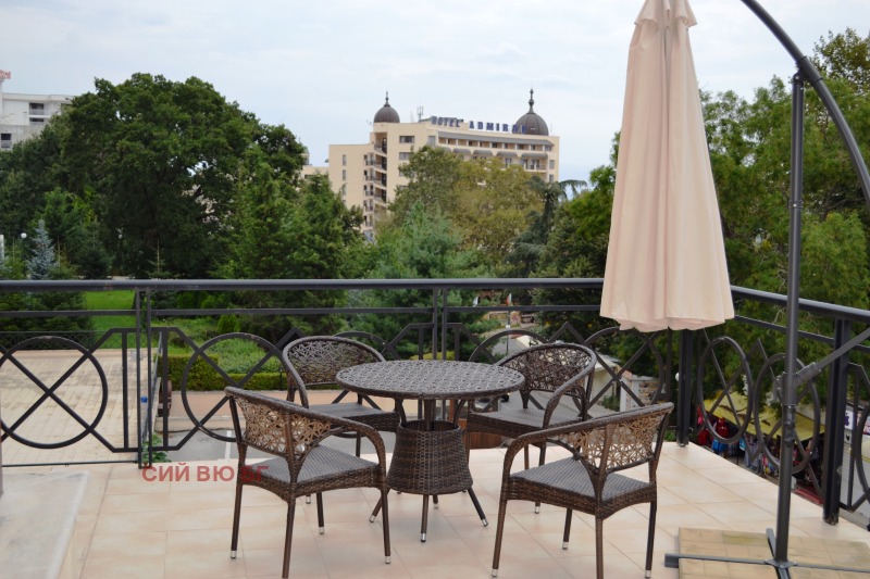 Продава 3-СТАЕН в град Варна, к.к. Златни пясъци - 180 кв.м / 180 000 € » 352 049.40 лв., СИЙ ВЮ БГ