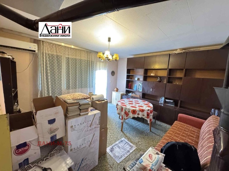 Продава  3-стаен град Шумен , 5-ти полк , 93 кв.м | 66932439 - изображение [3]