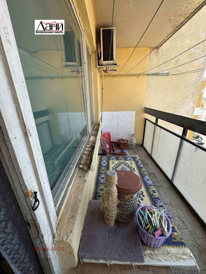 Продава  3-стаен град Шумен , 5-ти полк , 93 кв.м | 66932439 - изображение [9]