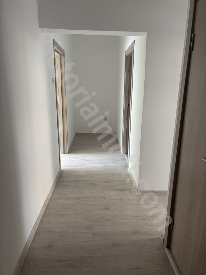 Продава 3-СТАЕН, гр. Велико Търново, Център, снимка 7 - Апартаменти - 55740696