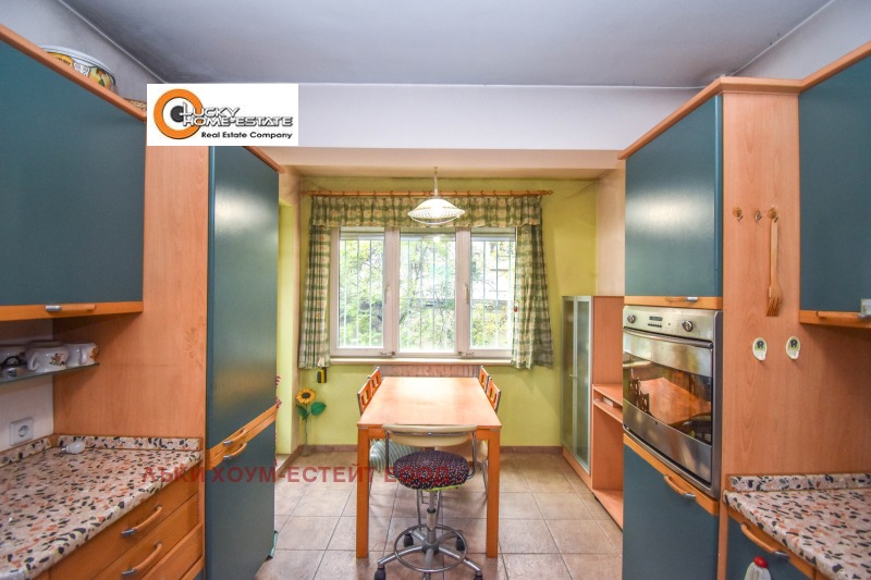 Na sprzedaż  3 sypialnie Sofia , Centar , 129 mkw | 39788686 - obraz [13]