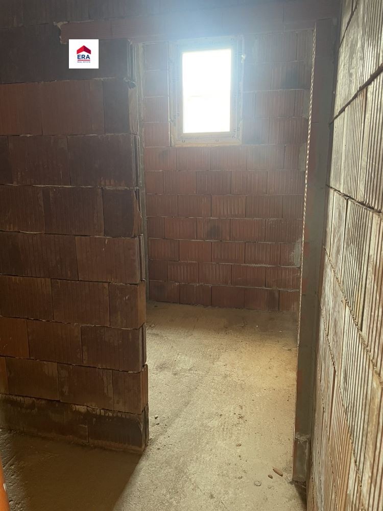 Продава 4-СТАЕН, гр. Пловдив, Остромила, снимка 4 - Апартаменти - 54267178