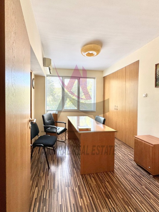 Eladó  Hivatal Varna , Centralna poshta , 117 négyzetméter | 21857192 - kép [6]