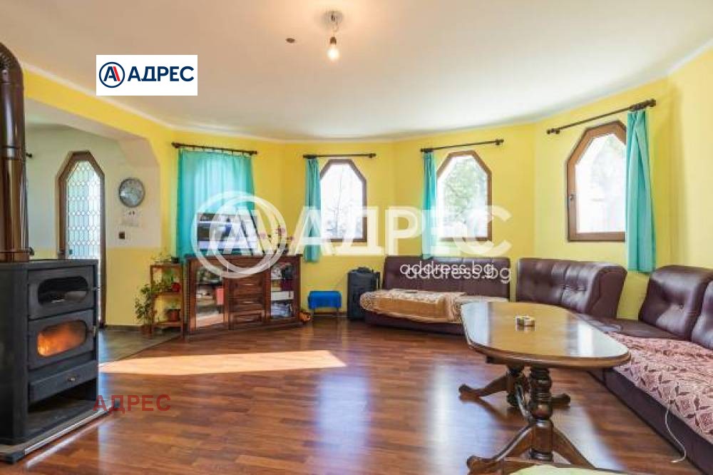Продава КЪЩА, с. Кичево, област Варна, снимка 2 - Къщи - 55394326