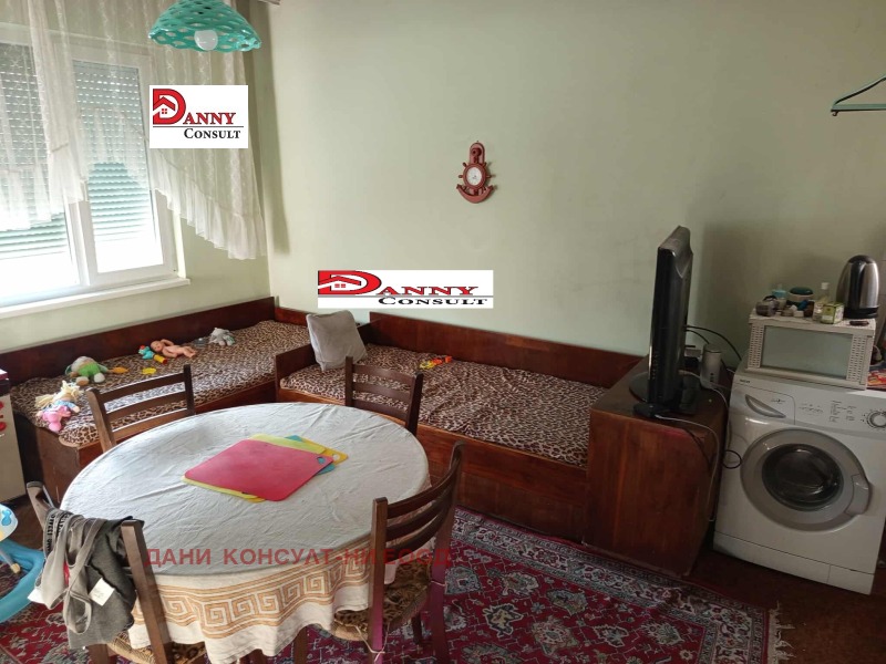 Продава МНОГОСТАЕН в град Велико Търново, Център - 126 кв.м / 170 000 € » 332 491.10 лв., ДАНИ КОНСУЛТ-НИ ЕООД