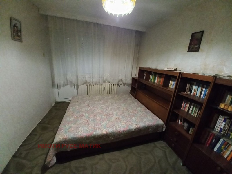 Zu verkaufen  3 Schlafzimmer Ruse , Zentar , 110 qm | 64779443 - Bild [8]