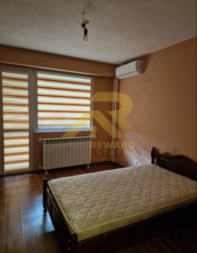 1 soverom Iztok, Pernik