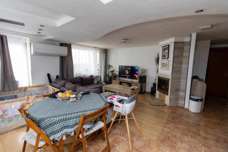 Продава 4-СТАЕН, гр. София, Белите брези, снимка 2 - Апартаменти - 52490634