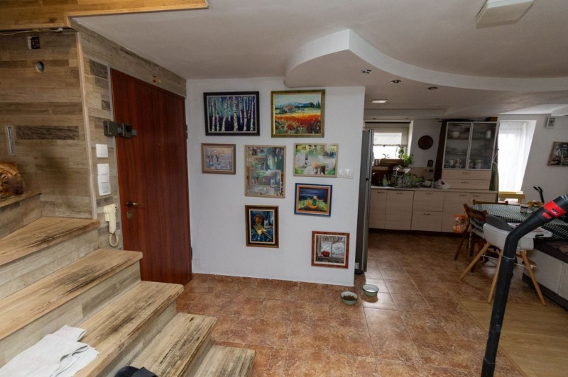 Продава 4-СТАЕН, гр. София, Белите брези, снимка 3 - Апартаменти - 52490634