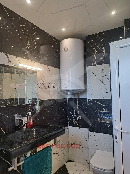 Продава МНОГОСТАЕН, гр. Пловдив, Остромила, снимка 2 - Апартаменти - 53920201