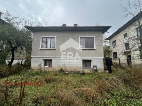 Продажба на имоти в с. Трекляно, област Кюстендил - изображение 1 