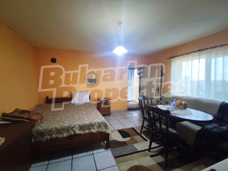 Продава КЪЩА, с. Садовец, област Плевен, снимка 2 - Къщи - 52718127