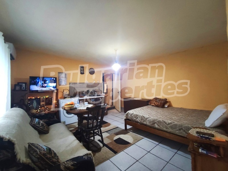 Продава КЪЩА, с. Садовец, област Плевен, снимка 10 - Къщи - 52718127