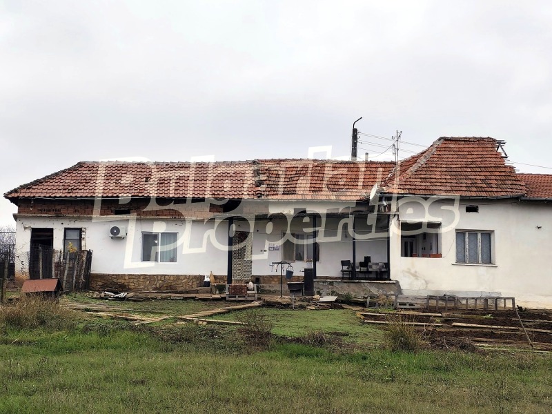 Продава КЪЩА, с. Садовец, област Плевен