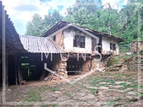 Haus Malki Balgareni, region Gabrovo