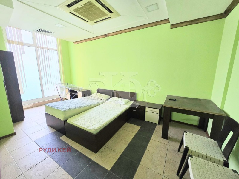 De vânzare  3+ dormitor Varna , c.c. Ciaica , 180 mp | 96118775