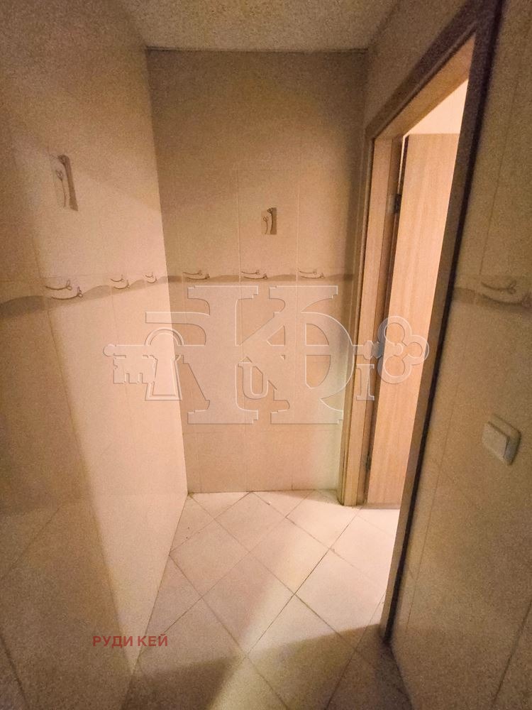 De vânzare  3+ dormitor Varna , c.c. Ciaica , 180 mp | 96118775 - imagine [3]
