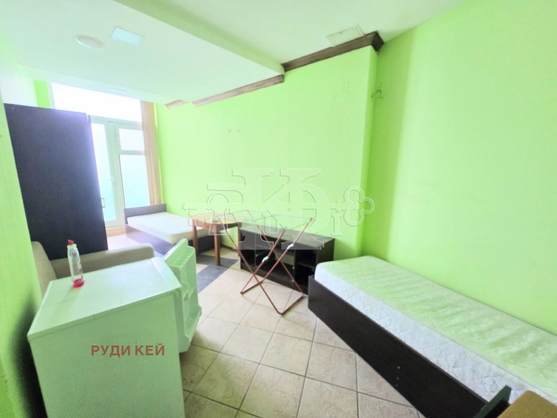 De vânzare  3+ dormitor Varna , c.c. Ciaica , 180 mp | 96118775 - imagine [7]