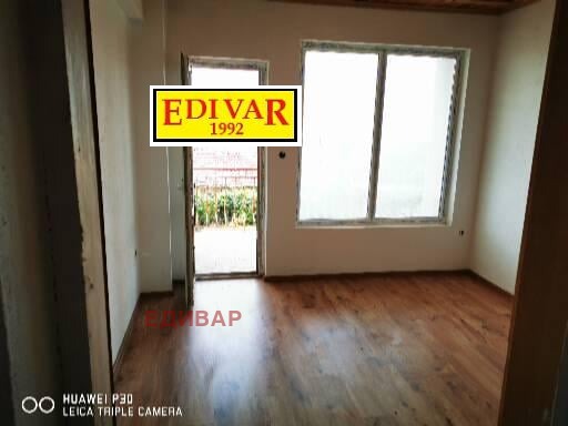 Продава КЪЩА, гр. Каварна, област Добрич, снимка 10 - Къщи - 52833822