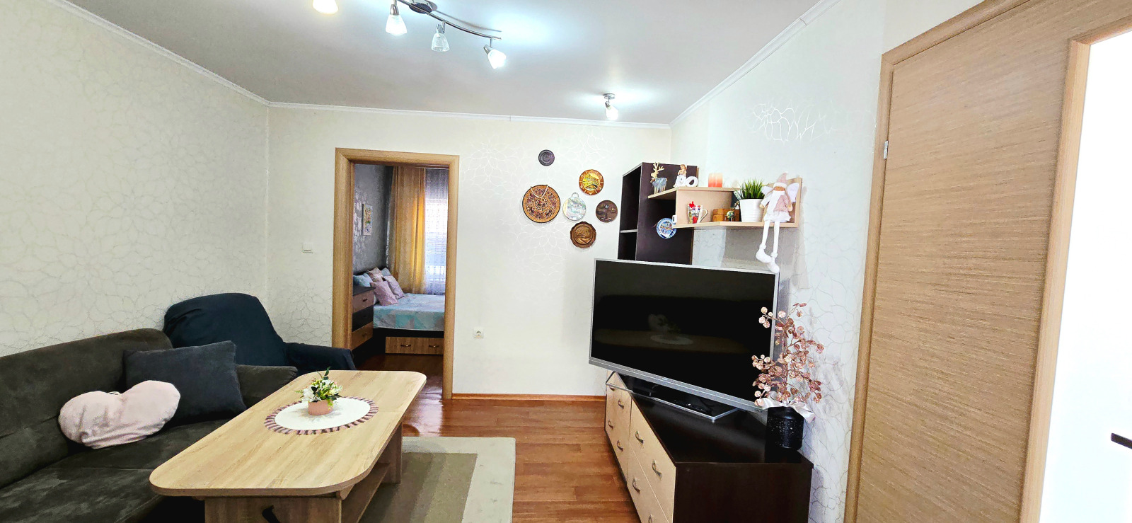 Продава КЪЩА, гр. Айтос, област Бургас, снимка 4 - Къщи - 55085345