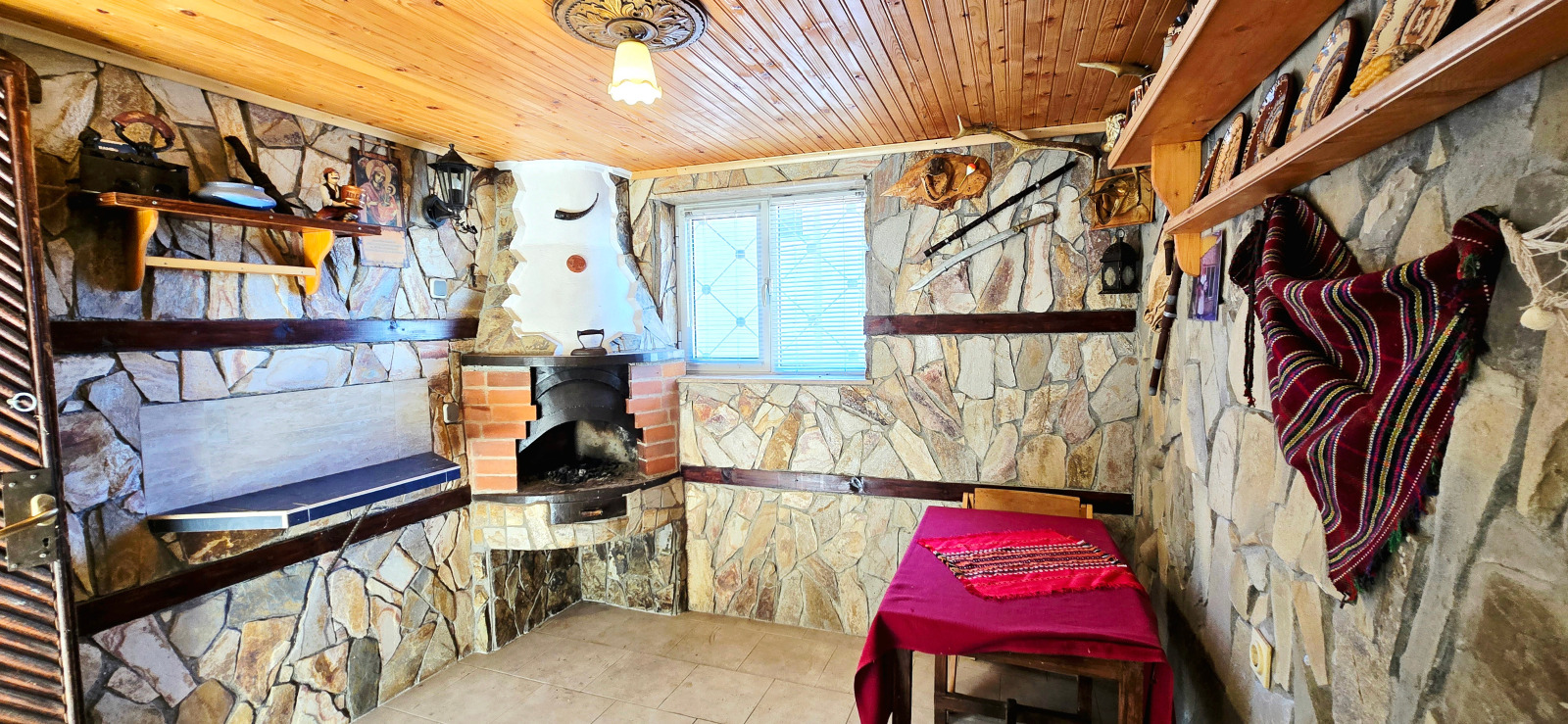 Продава КЪЩА, гр. Айтос, област Бургас, снимка 16 - Къщи - 55085345
