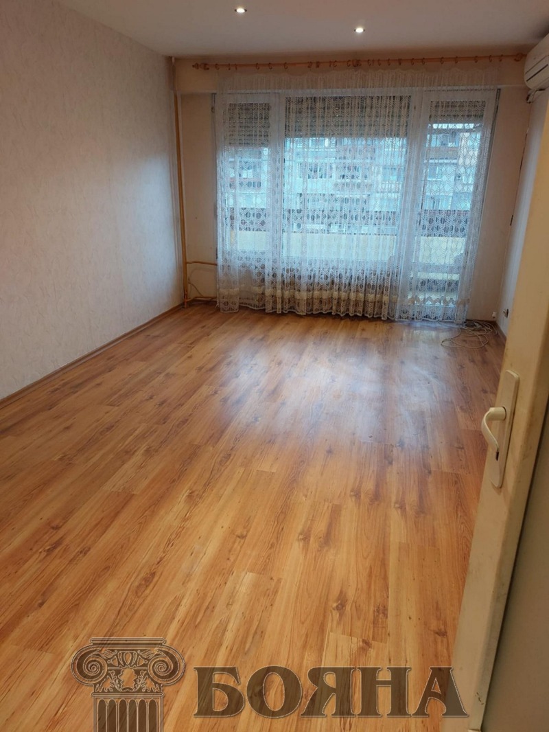 Продава  2-стаен град Русе , Здравец Север 2 , 80 кв.м | 39014776