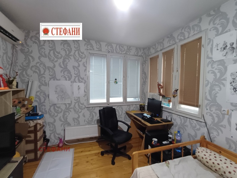 Продава 4-СТАЕН, гр. Русе, Дружба 2, снимка 12 - Aпартаменти - 47115570