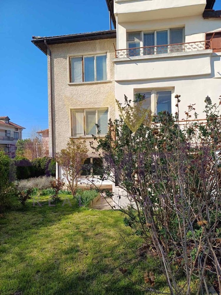 Te koop  Huis regio Boergas , Tsjernomorets , 210 m² | 37072011 - afbeelding [2]