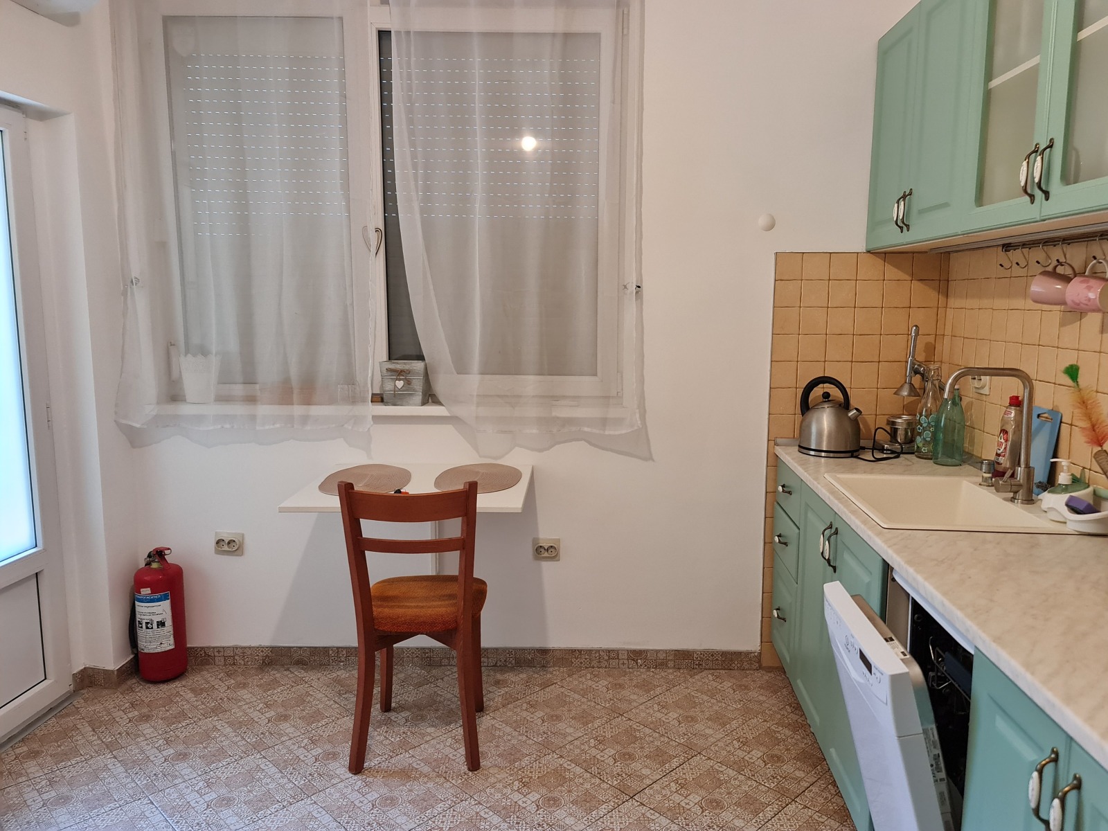 Продава 3-СТАЕН, гр. София, Център, снимка 14 - Апартаменти - 55609184