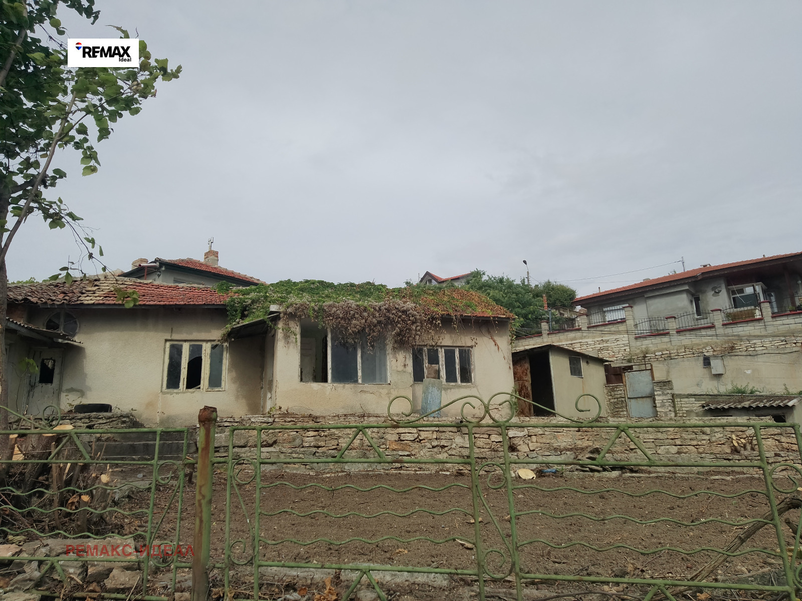 Продава КЪЩА, гр. Балчик, област Добрич