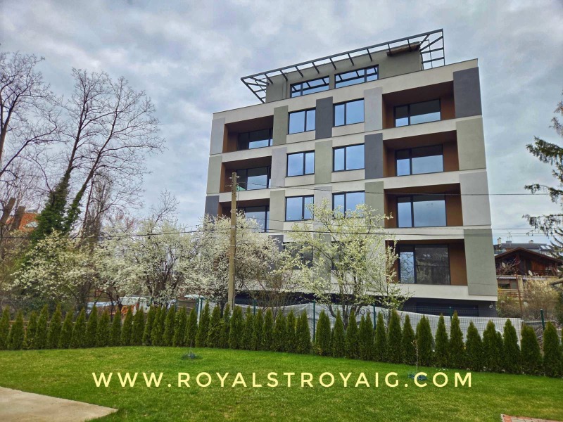 Продава 4-СТАЕН в град София, Витоша - 160 кв.м / 400 000 € » 782 332.00 лв., РОЯЛСТРОЙ АИМ ЕООД