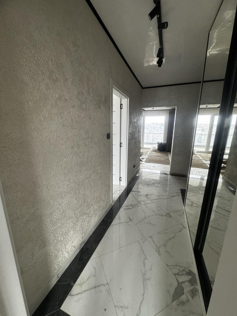 Продава 3-СТАЕН, гр. Велико Търново, Колю Фичето, снимка 5 - Апартаменти - 53371496