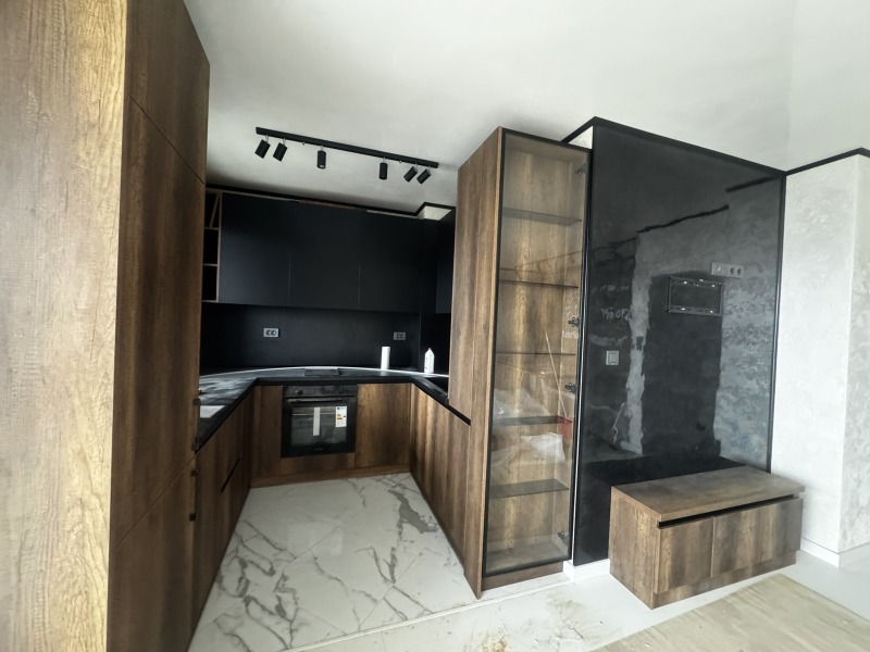 Продава 3-СТАЕН, гр. Велико Търново, Колю Фичето