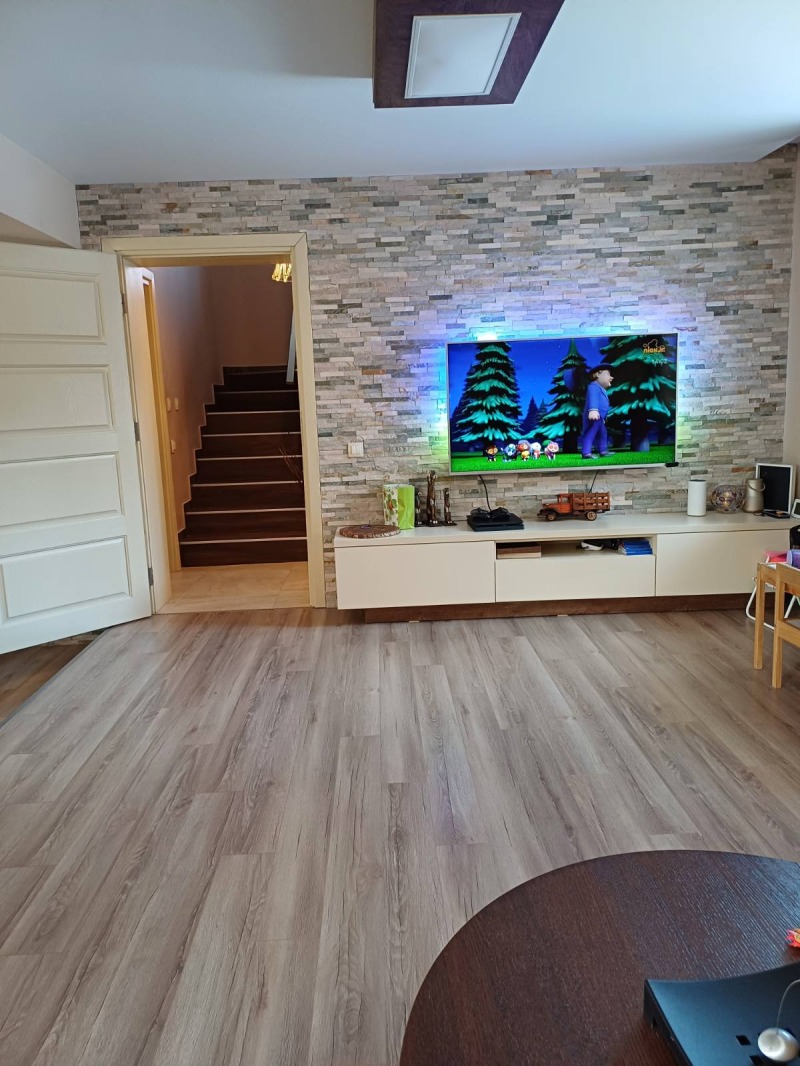 Eladó  Ház Sofia , Pancsarevo , 260 négyzetméter | 60561158