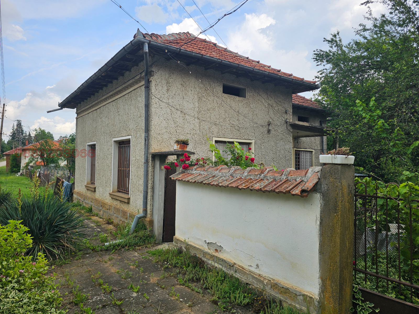 Продава КЪЩА, с. Каленик, област Ловеч