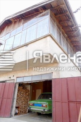 Haus Izwor, region Sofia