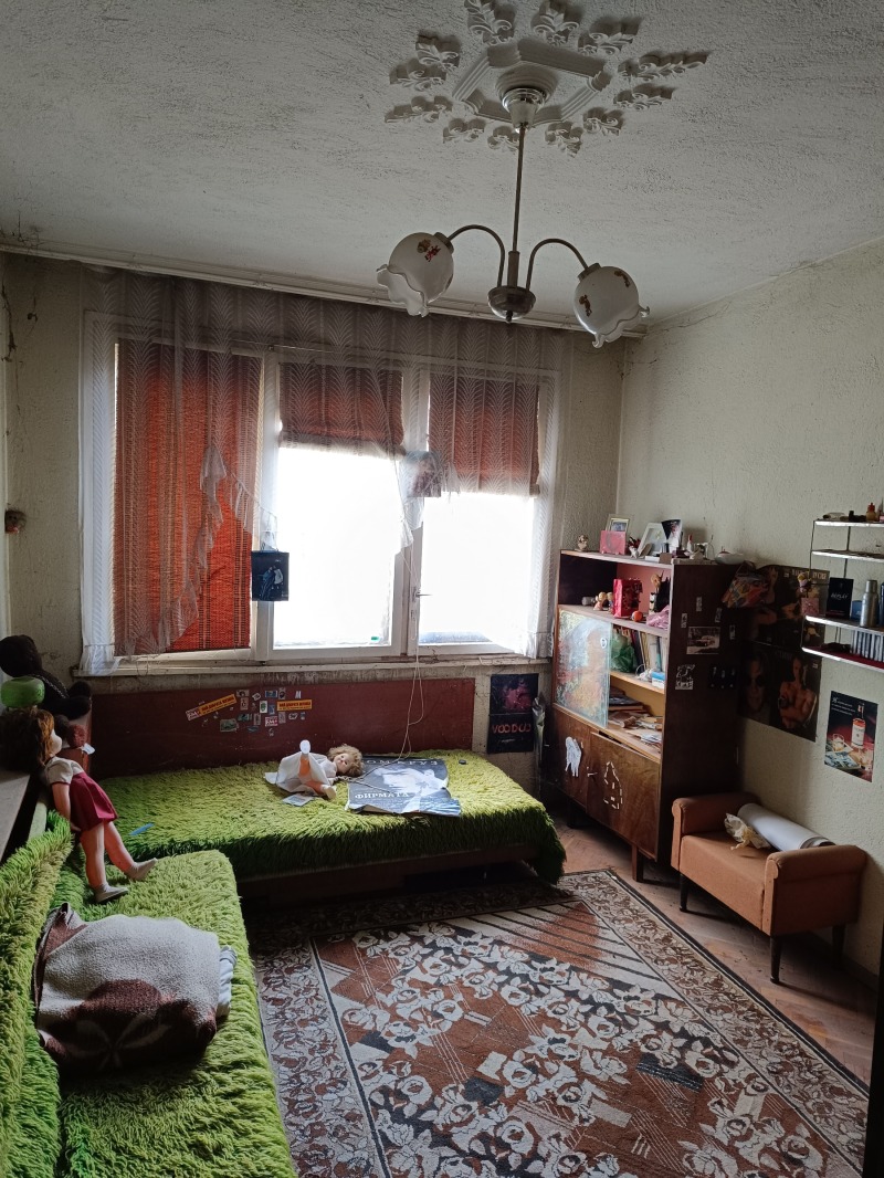 De vânzare  Etajul casei regiunea Sliven , Nova Zagora , 180 mp | 49772865 - imagine [8]
