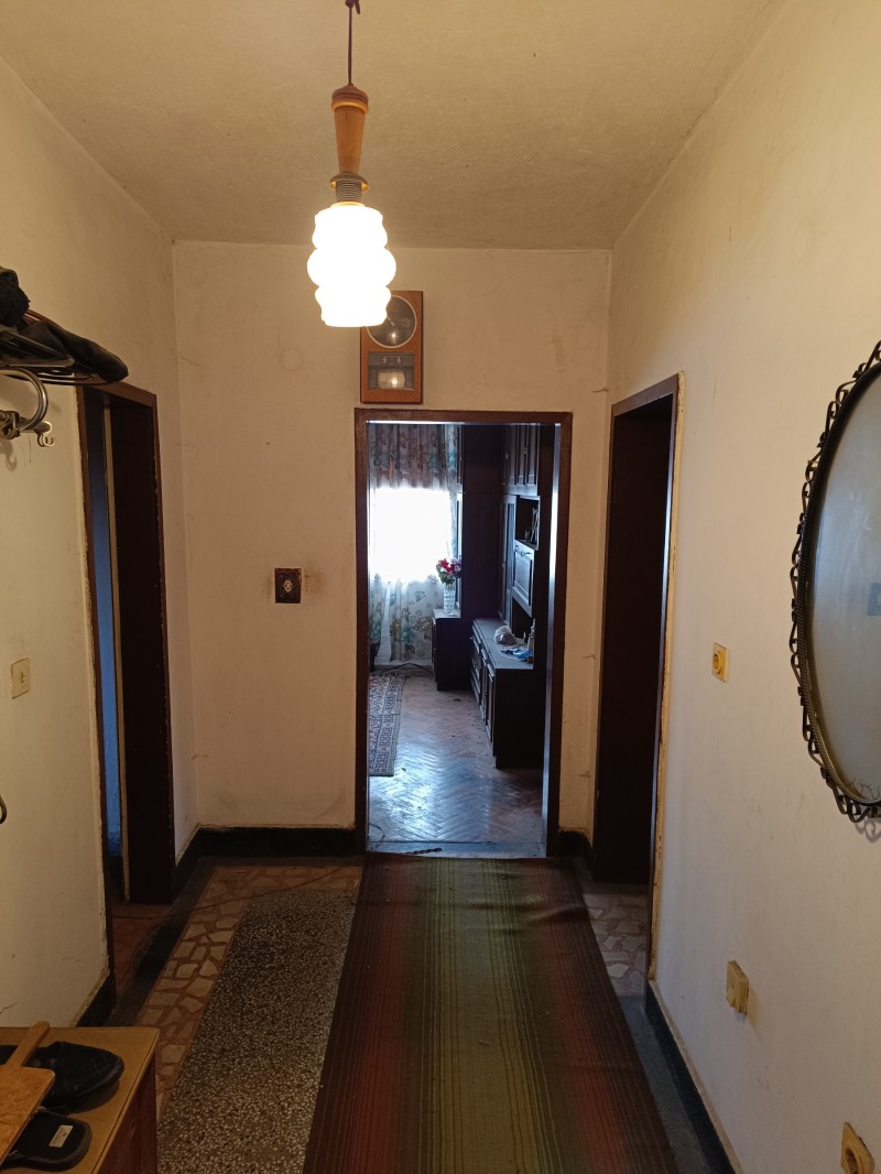 De vânzare  Etajul casei regiunea Sliven , Nova Zagora , 180 mp | 49772865 - imagine [10]